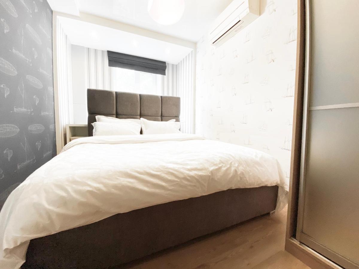 2-bedroom Area, Ekaterynoslav Square *