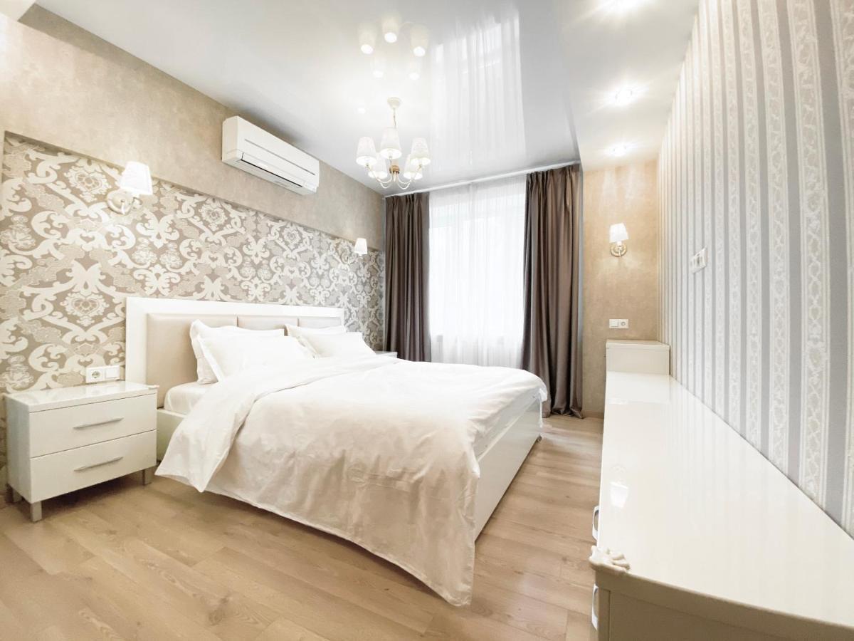 2-bedroom Area, Ekaterynoslav Square * Dnipro